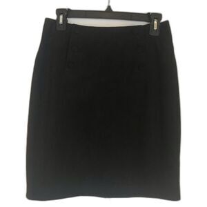 H&M Black Velvet Mini Skirt Women's Size 6 Front Button Detail Pencil Silhouette